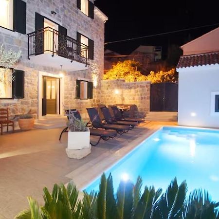 Villa Filipetti With Heated Pool Makarska Extérieur photo