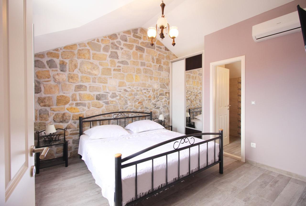 Villa Filipetti With Heated Pool Makarska Extérieur photo