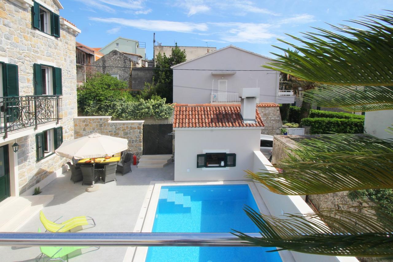 Villa Filipetti With Heated Pool Makarska Extérieur photo