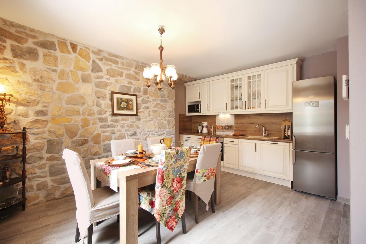 Villa Filipetti With Heated Pool Makarska Extérieur photo